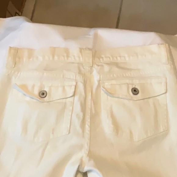 Bundle of 4 items. - Picture 10 of 10